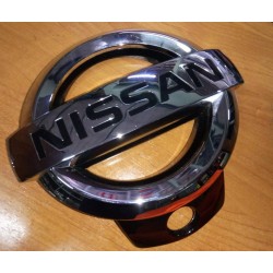 Эмблема решетки радиатора под камеру Nissan Teana L33 '2014- (Ниссан Теана L33-J33)